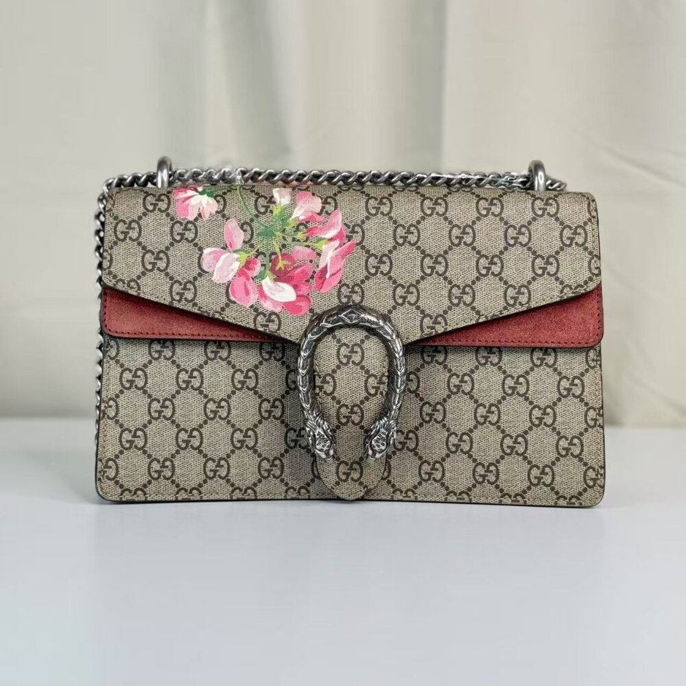 Gucci GG Logo Supreme Medium Dionysus Shoulder Bag with Floral Accent and Red Tr - Picture 2 of 11